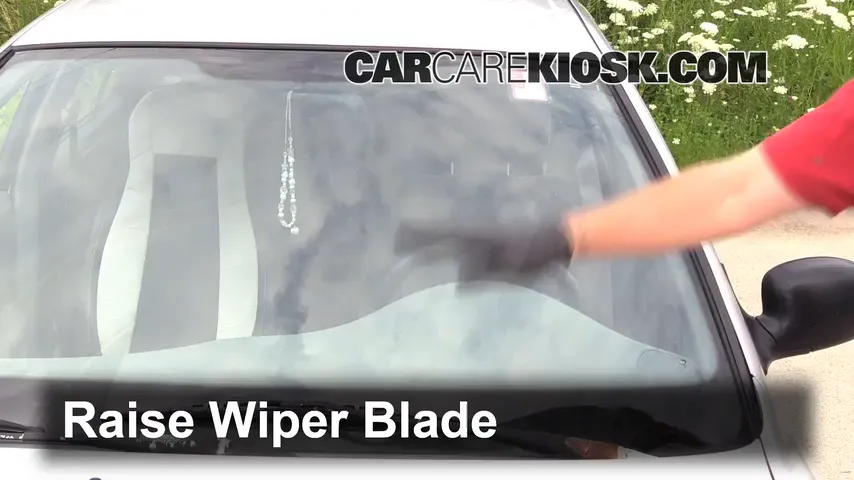 1999 Hyundai Elantra GL 2.0L 4 Cyl. Sedan (4 Door) Windshield Wiper Blade (Front) Replace Wiper Blades